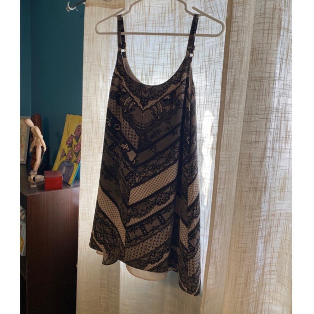 Cabi tunic tank in size small